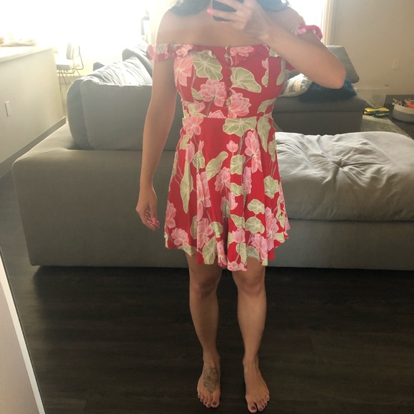 Forever 21 Dresses & Skirts - Forever 21 off the shoulder floral dress